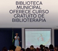 CURSO DE BIBLIOTERAPIA COM PAULA RAMOS 