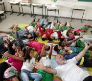 AULA DE SEGURANÇA FERROVIÁRIA - ESCOLA ARTHUR DA COSTA E SILVA - BAIRRO APARECIDA/CARIACICA