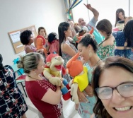 CURSO CONTANDO HISTÓRIAS COLORINDO VIDAS - TÉCNICAS P/ CONTAR HISTÓRIA I, II e III