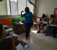 Curso Contando Histórias Colorindo Vidas - O resgate da ludicidade. (Turma de Abril)