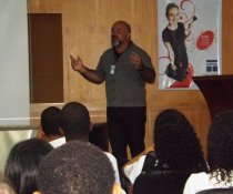 PALESTRA INTERATIVA NO SENAC - VILA VELHA COM ADOLESCENTES APRENDIZES - MATUTINO