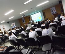 PALESTRA INTERATIVA NO SENAC - VILA VELHA COM ADOLESCENTES APRENDIZES - MATUTINO