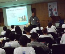 PALESTRA INTERATIVA NO SENAC - VILA VELHA COM ADOLESCENTES APRENDIZES - MATUTINO