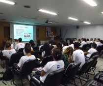 PALESTRA INTERATIVA NO SENAC - VILA VELHA COM ADOLESCENTES APRENDIZES - MATUTINO