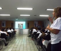 PALESTRA INTERATIVA NO SENAC - VILA VELHA COM ADOLESCENTES APRENDIZES - MATUTINO