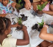 PROGRAMA ATITUDE AMBIENTAL VALE - OFICINA AMBIENTAL NAS COMUNIDADES - BAIRRO CAPELINHA /NOVA ERA-MG