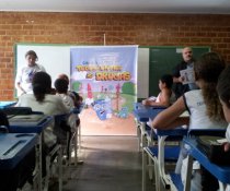 SENSIBILIZAÇÃO AOS ALUNOS DOS 5º E 6º ANOS PARA IMPLANTAÇÃO DO COLORIR SUSTENTÁVEL - CARIACICA