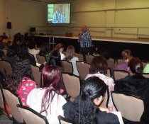 SEMINÁRIO A GAZETA NA SALA DE AULA - PALESTRA COM A TURMA DO COLORIR