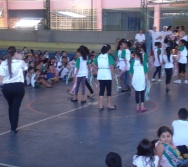 APRESENTAÇÃO DOS ALUNOS DA PROF GINA EMEF VALÉRIA MARIA MIRANDA - SHOW DE TALENTOS - PC3ES