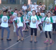 APRESENTAÇÃO DOS ALUNOS DA PROF GINA EMEF VALÉRIA MARIA MIRANDA - SHOW DE TALENTOS - PC3ES