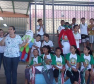 APRESENTAÇÃO DOS ALUNOS DA PROF GINA EMEF VALÉRIA MARIA MIRANDA - SHOW DE TALENTOS - PC3ES