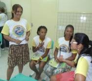 CAPRI - CMEI CORA CORALINA - APRESENTAÇÃO DA PROJETO CONTANDO HISTÓRIA COLORINDO VIDAS