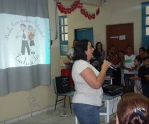 MINHA CASA TAMBÉM É COLORIDA - ESCOLA DE PAIS - EMEF ANTÔNIO V. REZENDE