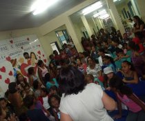 MINHA CASA TAMBÉM É COLORIDA - ESCOLA DE PAIS - EMEF ANTÔNIO V. REZENDE