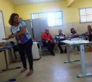 PROJETO EDUC+AÇÃO = ESCOLA DE FORMAÇÃO DE PROFESSORES HUMANISTAS.