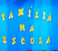 FAMÍLIA NA ESCOLA - CMEI Mª AMÉLIA - P. CARAPEBUS