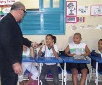 CASOS DE ESCOLA - CUIDA DE MIM - ENFRENTAMENTO AO BULLYING ESCOLAR - EMEF ANTÔNIO VIEIRA DE REZENDE