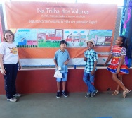 LANÇAMENTO DOS PAINÉIS DO PROJETO NA TRILHA DOS VALORES