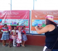 LANÇAMENTO DOS PAINÉIS DO PROJETO NA TRILHA DOS VALORES