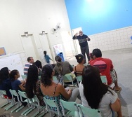 ESCOLA DE PAIS - CMEI AMÉLIA PEREIRA - JD TROPICAL - BULLYING BRINCADEIRA SEM LIMITES