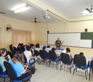 DESENHISTA ZOTA COM A TURMA DO NTV - PREMIAÇÃO DE ALUNOS - DESENHO DO MUSEU - EMEF LACY ZULEIC