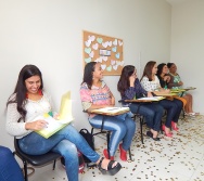 CURSO CONTANDO HISTÓRIAS COLORINDO VIDAS - AULA 1 - GRUPO 6