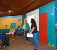 Projeto Vale nas Escolas - Palestra Limites e Afetividade - Escola de Pais