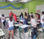 PROJETO CUIDA DE MIM - ENFRENTAMENTO AO BULLYING - SENSIBILIZAÇÃO DE ALUNOS 1º ENCONTRO